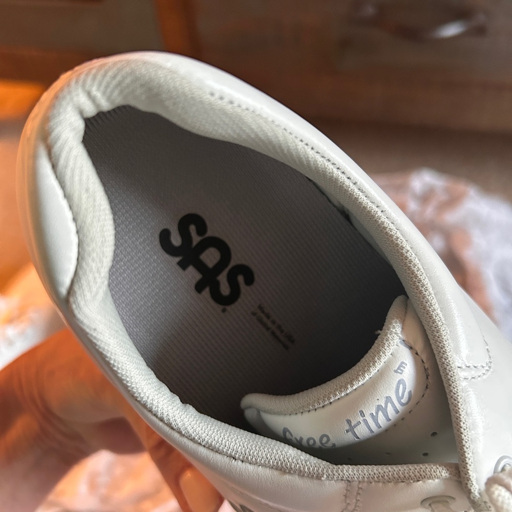 SAS Free White Sneakers Size 11 Double Wide 0083-049-60110 Brand New, Never Worn - Picture 11 of 13